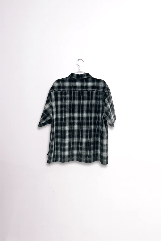 FADE S/S SHIRT I BLACK