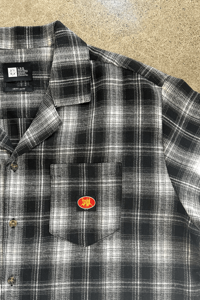 FADE S/S SHIRT I BLACK