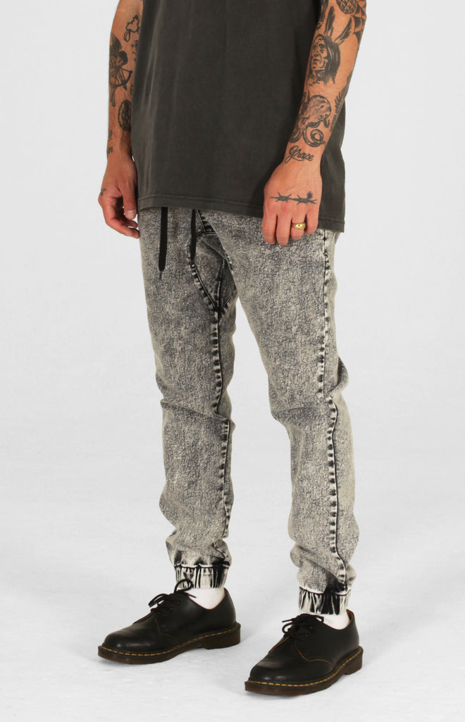 Vintage Denim Jogger 2.0 | Black Acid